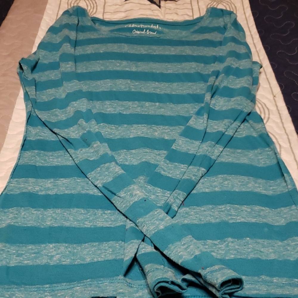 Aeropostale womens long sleeve small shirt